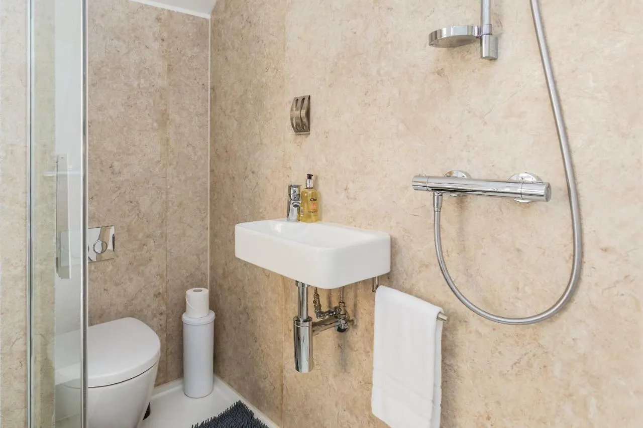 Beautiful Pied-A-Terre To Explore London United Kingdom